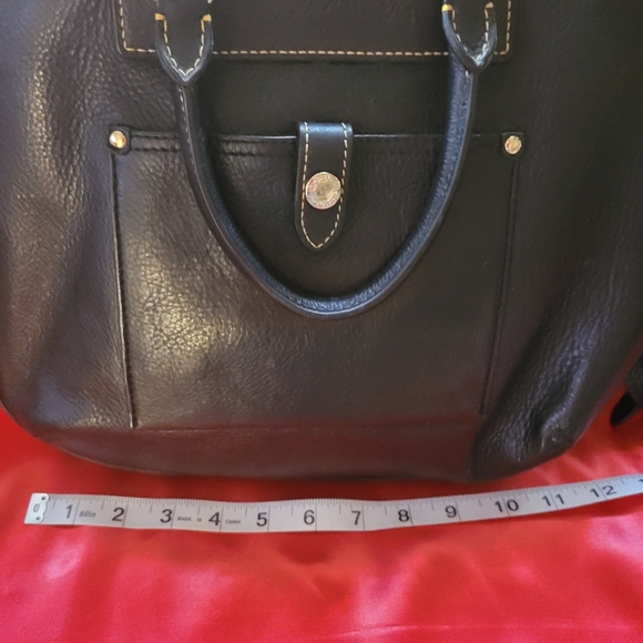 Dooney & Bourke - Picture 3 of 4